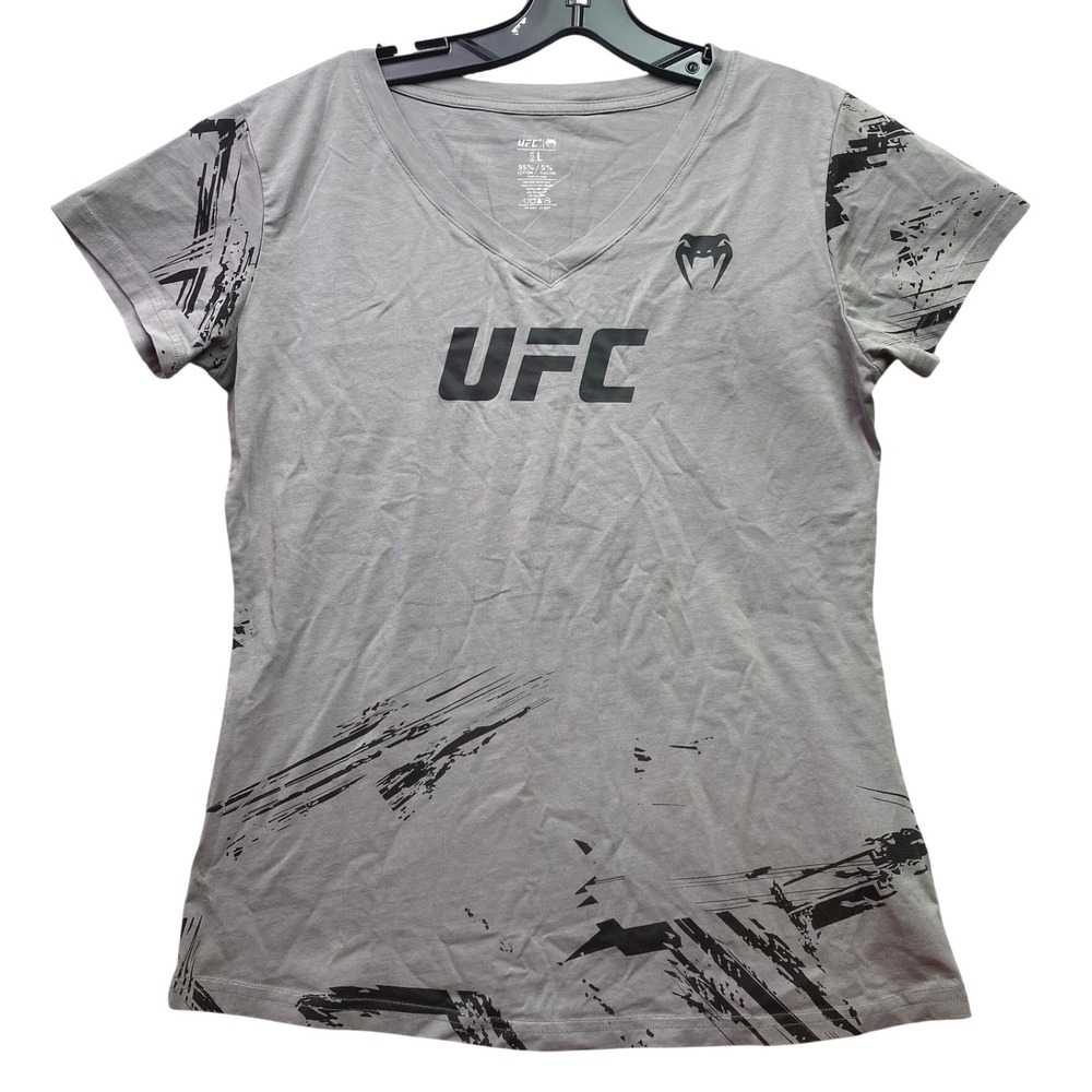 UFC Shirt Womens‎ Large AOP Grunge Athleisure Everyday Streetwear Spell Out
